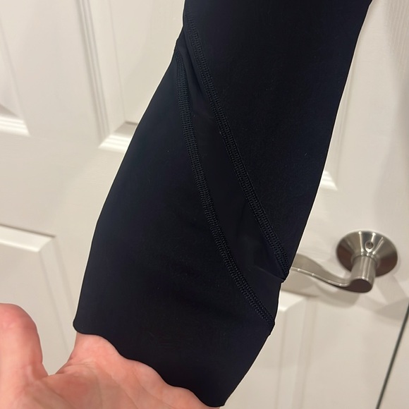 lululemon Wunder Under High-Rise Crop 23" with Scallop Hem Womens Black Size 8 - Picture 3 of 5